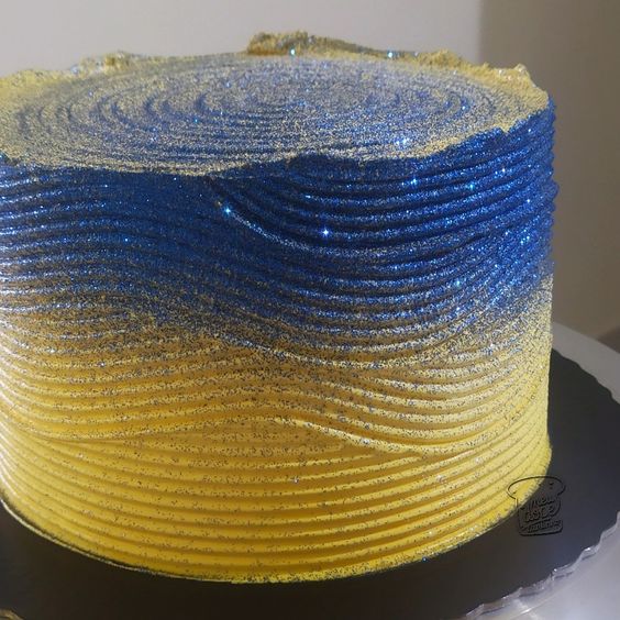 bolo amarelo azul