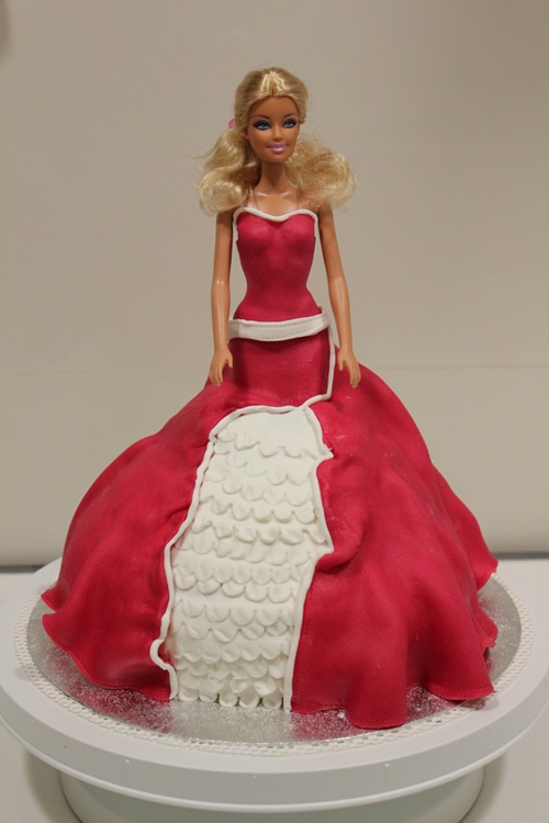 bolo boneca barbie vermelho