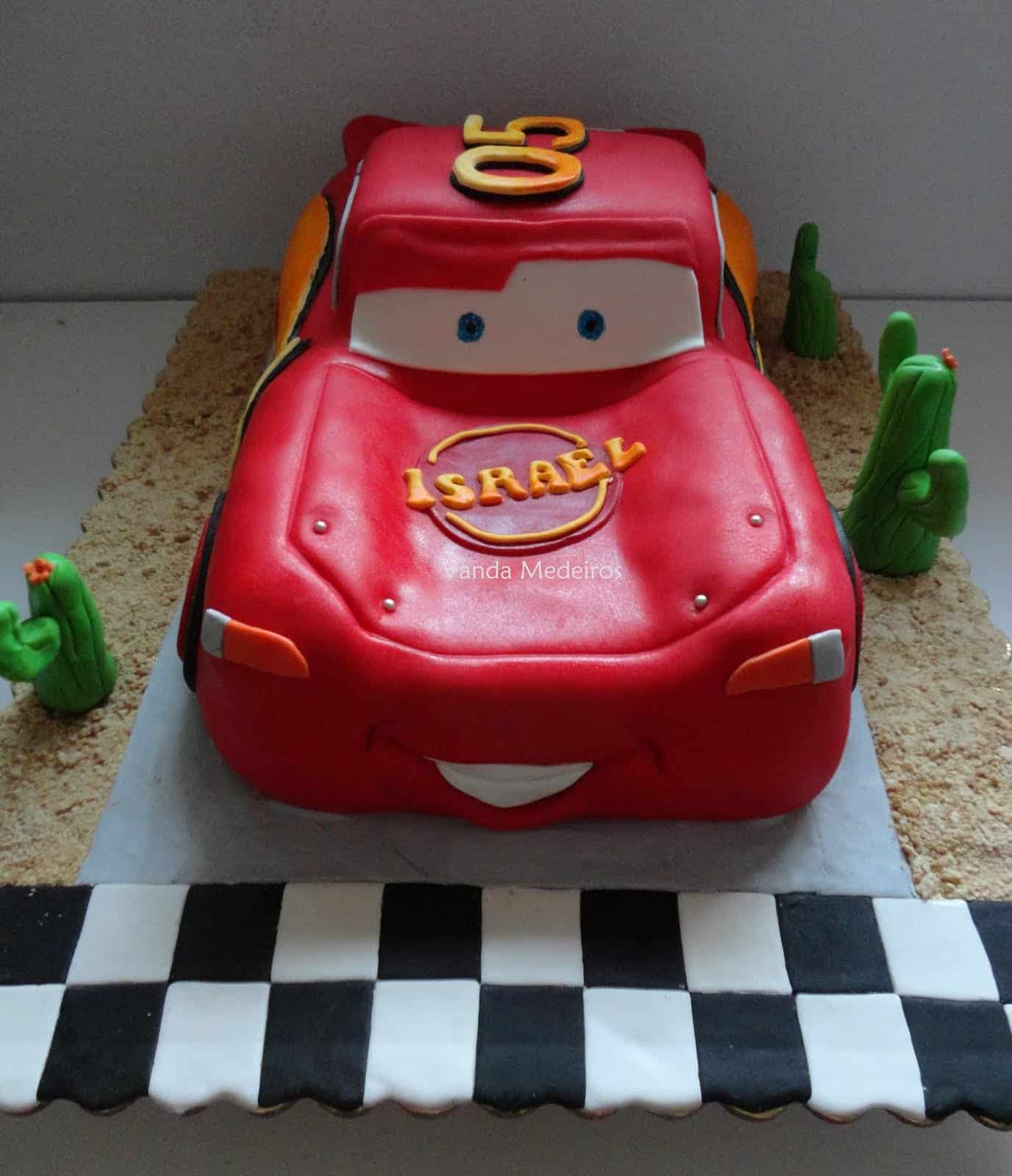 Bolo tema carros.#bolo #bolos #bolosdecorados #boloscaseiros #comida #