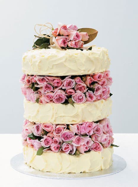 bolo casamento decorado com flores