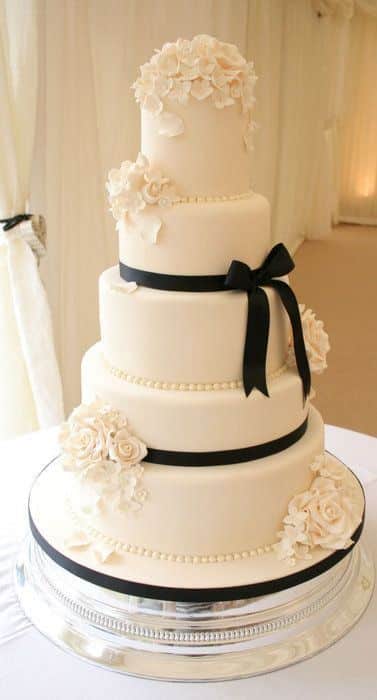 bolo casamento noiva preto branco