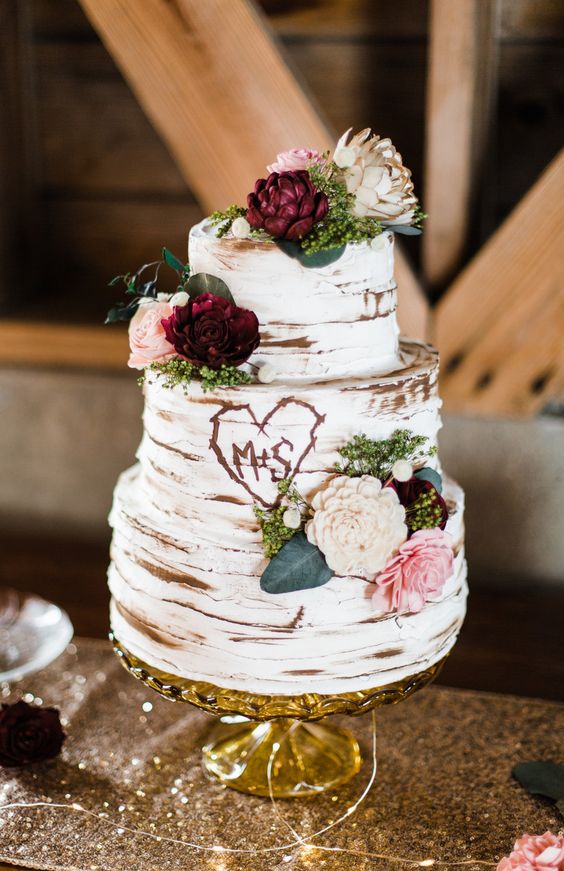 bolo de casamento rustico romantico