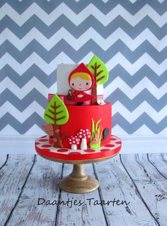 bolo decorado chapeuzinho vermelho 4