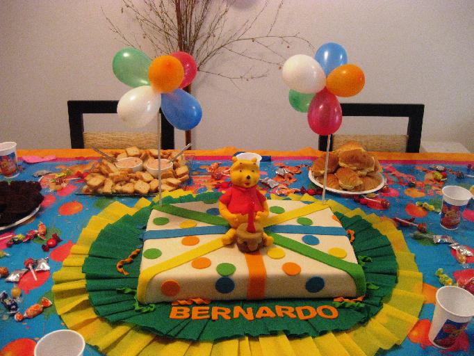 bolo-decorado-winnie-pooh-aniversario