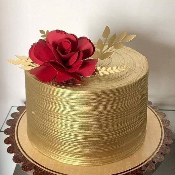 bolo dourado simples