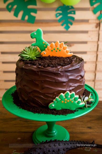 bolo festa dinossauro 2