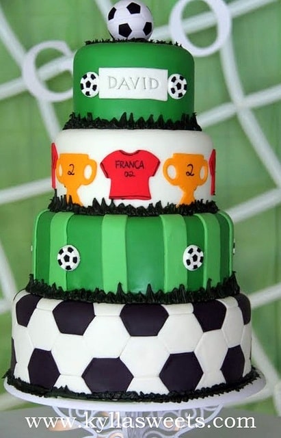 bolo futebol decorado