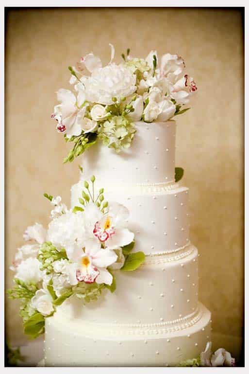 bolos casamento decorados com flores