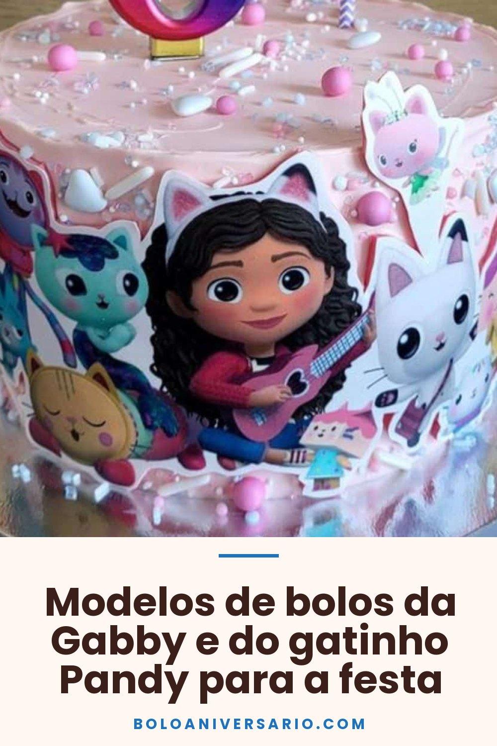 Modelos de bolos da Gabby e do gatinho Pandy para a festa