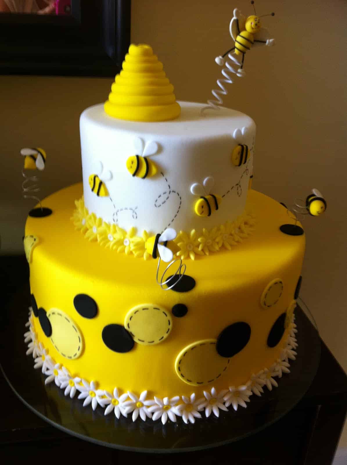 bolos decorados abelha