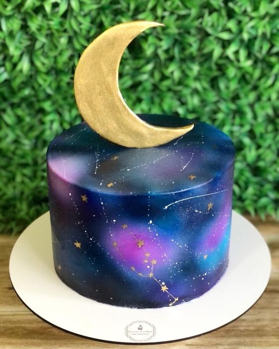 bolos decorados da lua 3