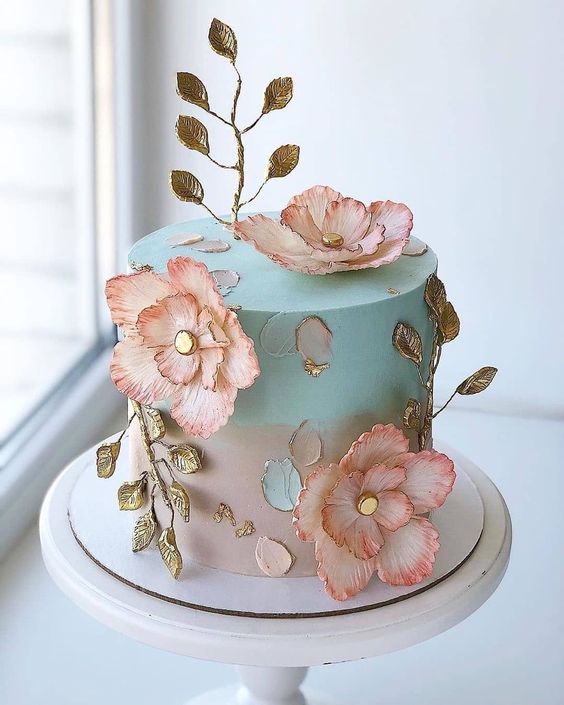 bolos modernos femininos simples flores