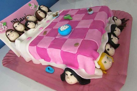 bolos para festa de pijama menina