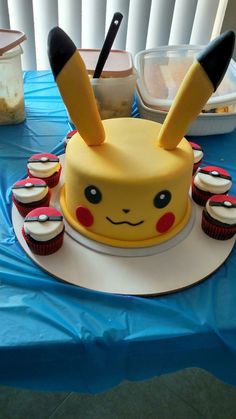 festa pokemon bolo decorado