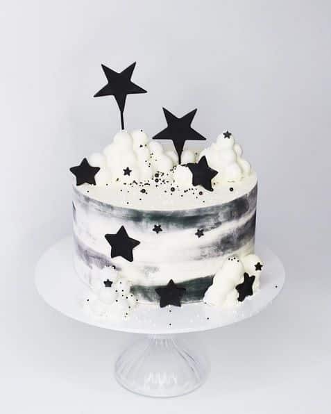 festa preto branco bolos